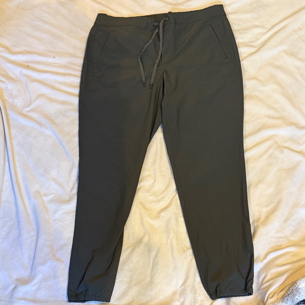 Men's Gray Jogger Pants